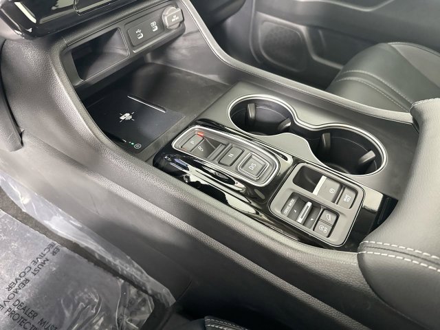 Certified 2026 Honda Pilot Touring image 18