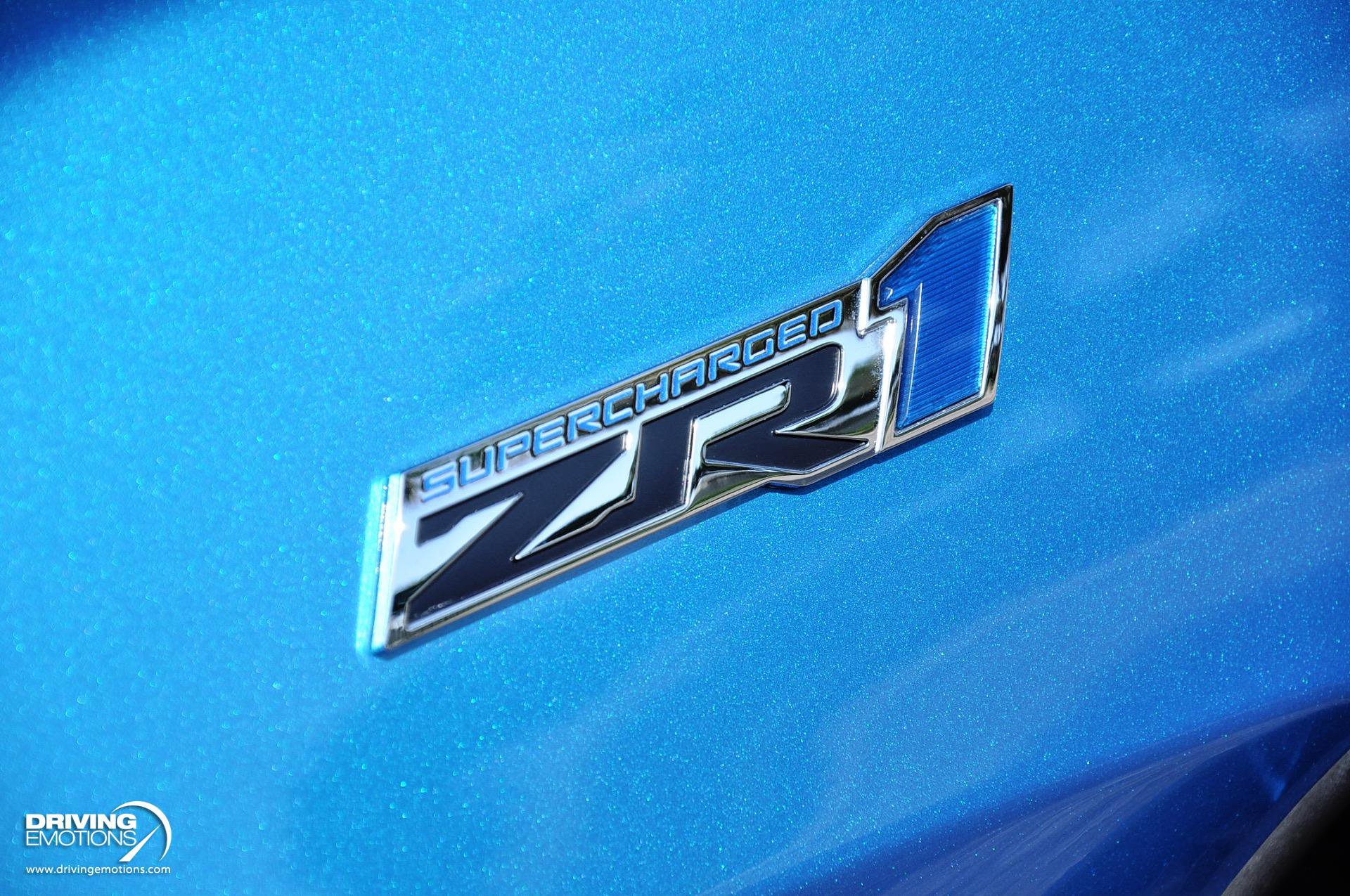Used 2009 Chevrolet Corvette ZR1 w/ Preferred Equipment Group RWD image 18