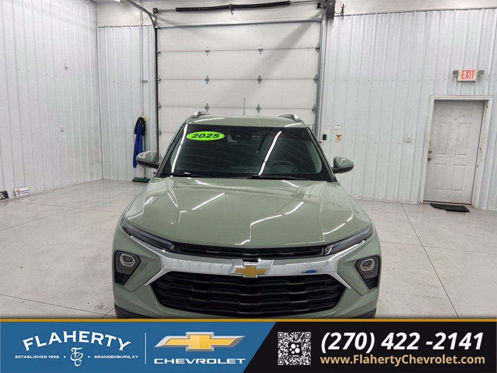 Used 2025 Chevrolet TrailBlazer LT FWD image 7
