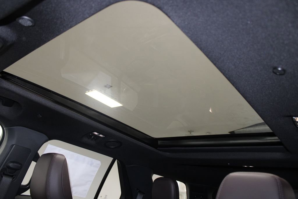 New 2026 Ford Explorer Platinum image 57