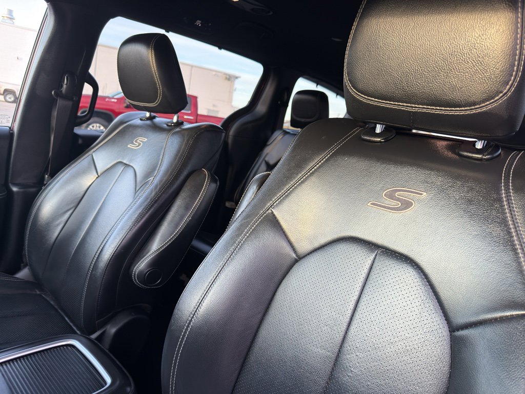 Used 2020 Chrysler Pacifica Touring-L Plus w/ Advanced Safetytec Group image 27