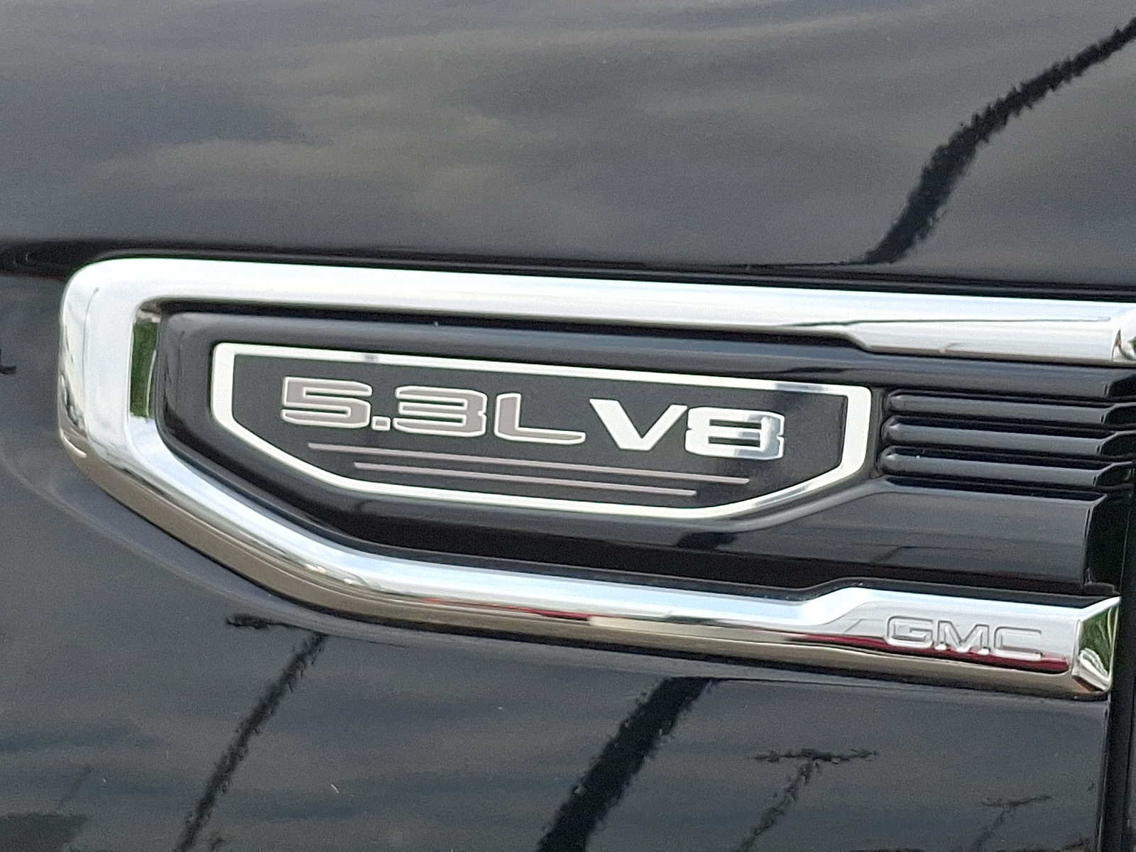 Used 2025 GMC Sierra 1500 SLT AWD/4WD image 31