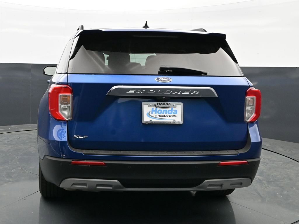 Used 2022 Ford Explorer XLT w/ Equipment Group 202A RWD image 7