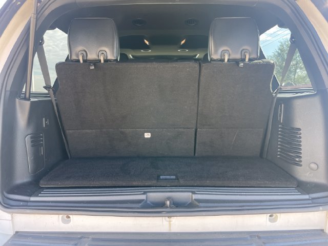 Used 2017 Ford Expedition XLT w/ Equipment Group 202A AWD/4WD image 33