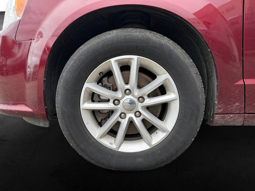 Used 2019 Dodge Grand Caravan SXT FWD image 11