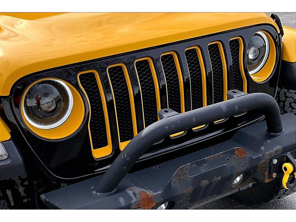 Used 2019 Jeep Wrangler Unlimited Sahara w/ Uconnect 4C Nav & Sound Group image 31