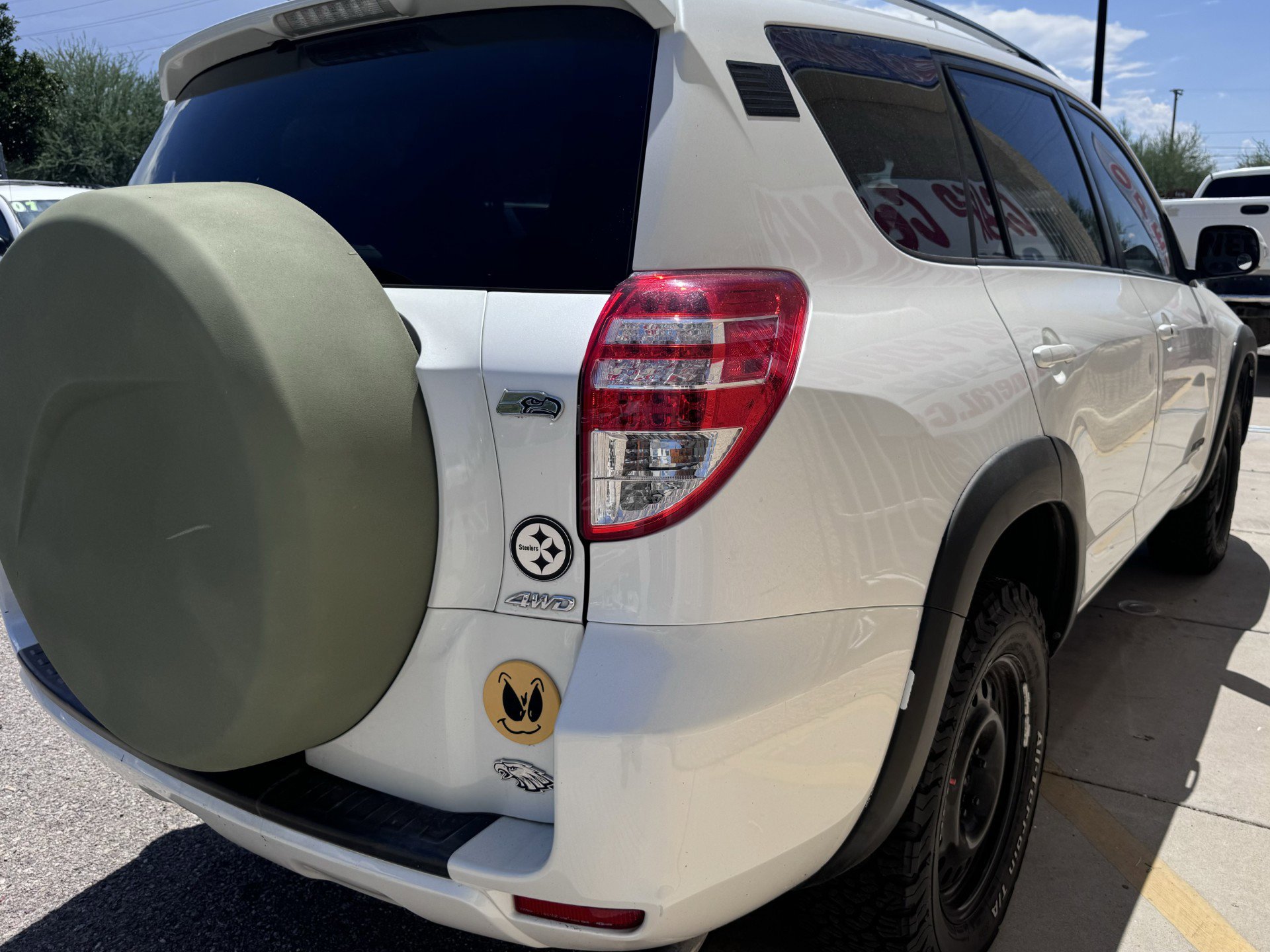 Used 2011 Toyota RAV4 Limited w/ Limited Extra Value Pkg image 7