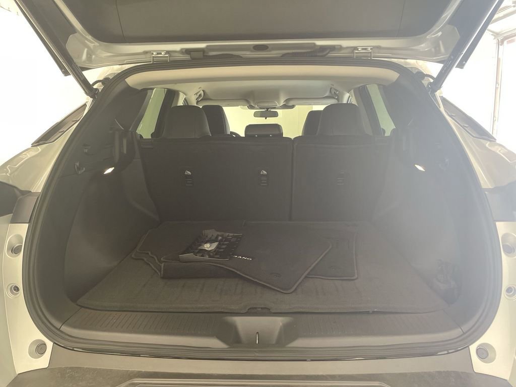 Certified 2025 Nissan Murano SV image 15