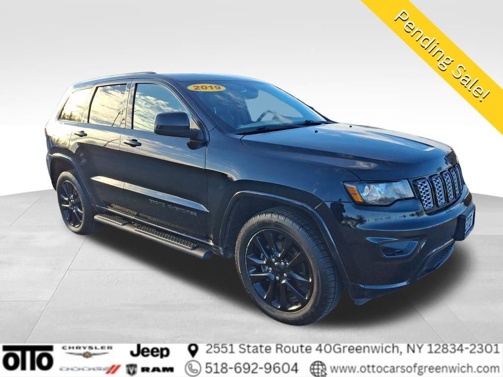 Used 2019 Jeep Grand Cherokee Altitude image 1