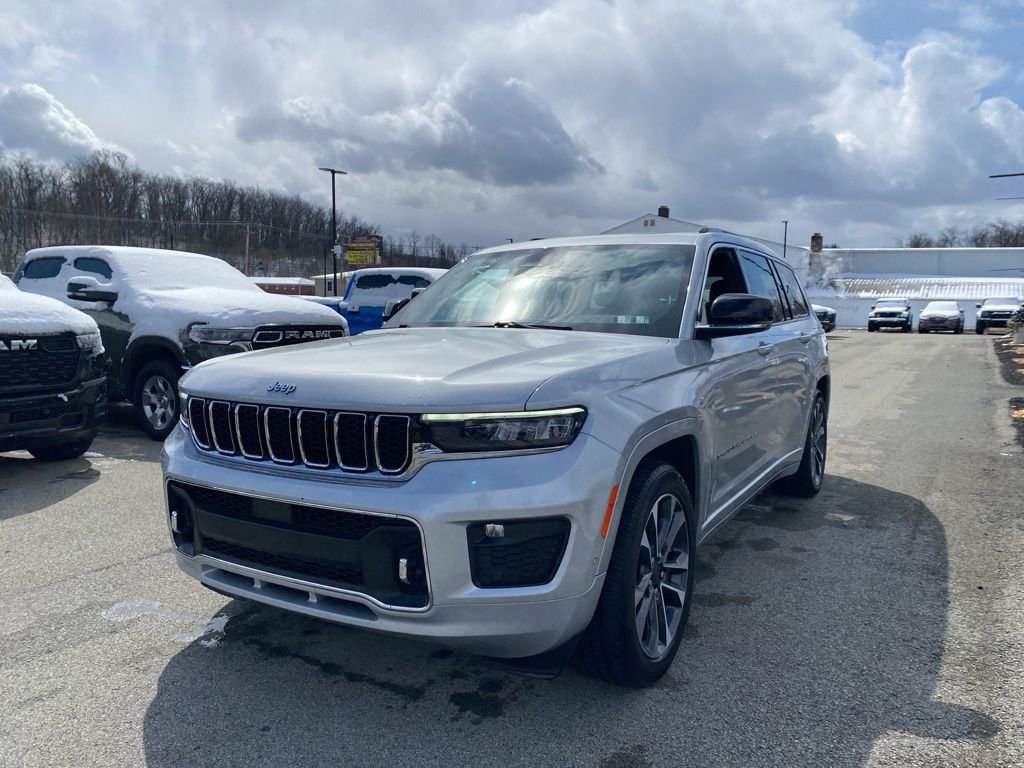 Used 2023 Jeep Grand Cherokee L Overland image 5