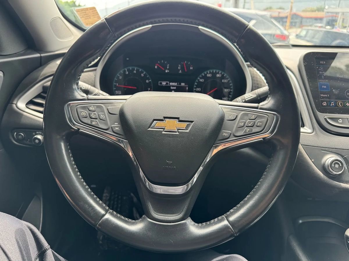 Used 2021 Chevrolet Malibu RS image 12