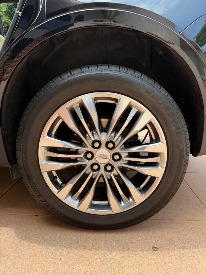 Used 2017 Cadillac XT5 Premium Luxury w/ Driver Assist Package FWD image 46