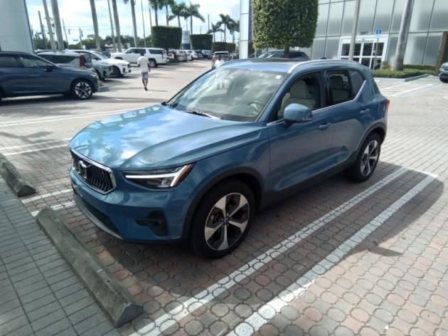 Certified 2023 Volvo XC40 B5 Plus w/ Driver Assist Package