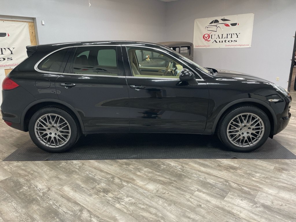Used 2012 Porsche Cayenne AWD/4WD image 10