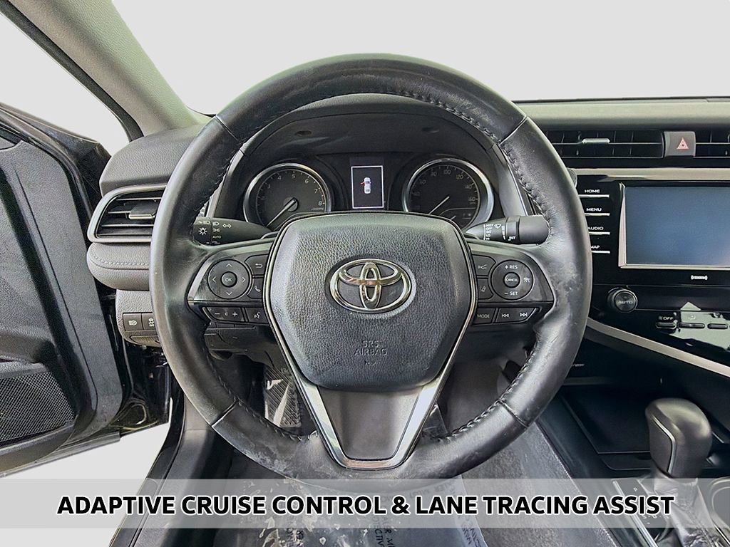 Used 2020 Toyota Camry SE image 3
