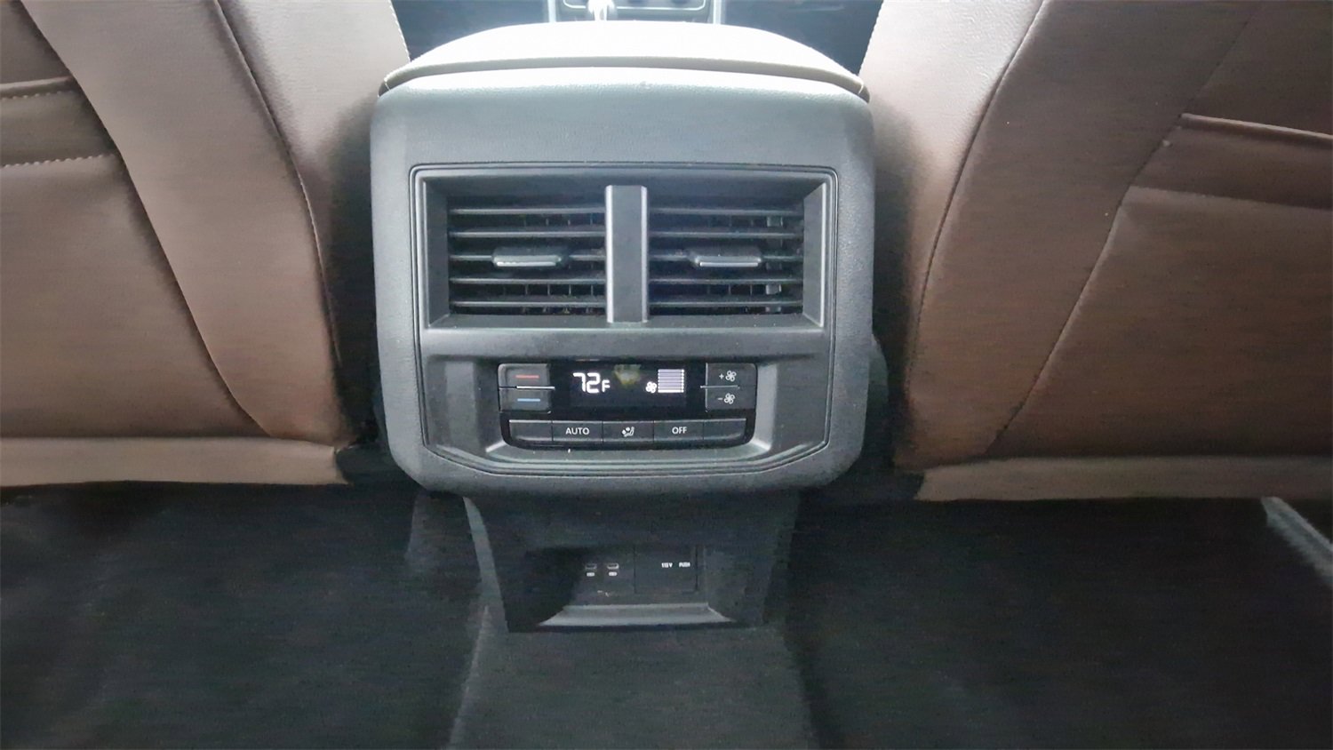 Used 2021 Volkswagen Atlas SE w/ Panoramic Sunroof Package image 25