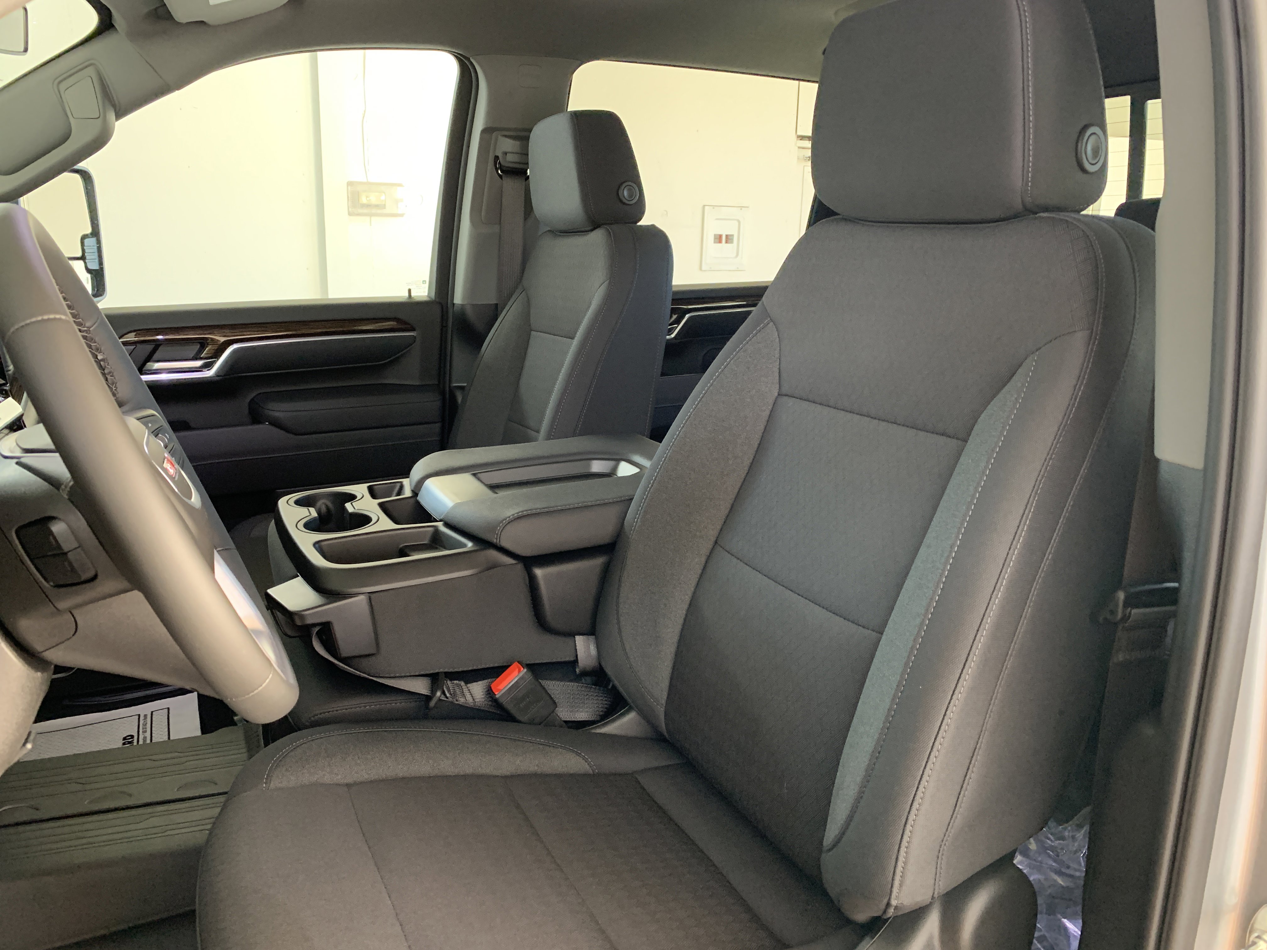 New 2026 GMC Sierra 2500 SLE image 16