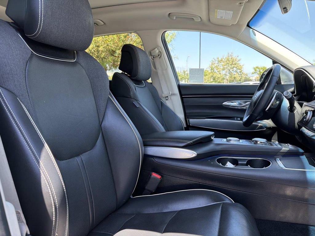 Used 2023 Genesis Electrified GV70 AWD/4WD image 27