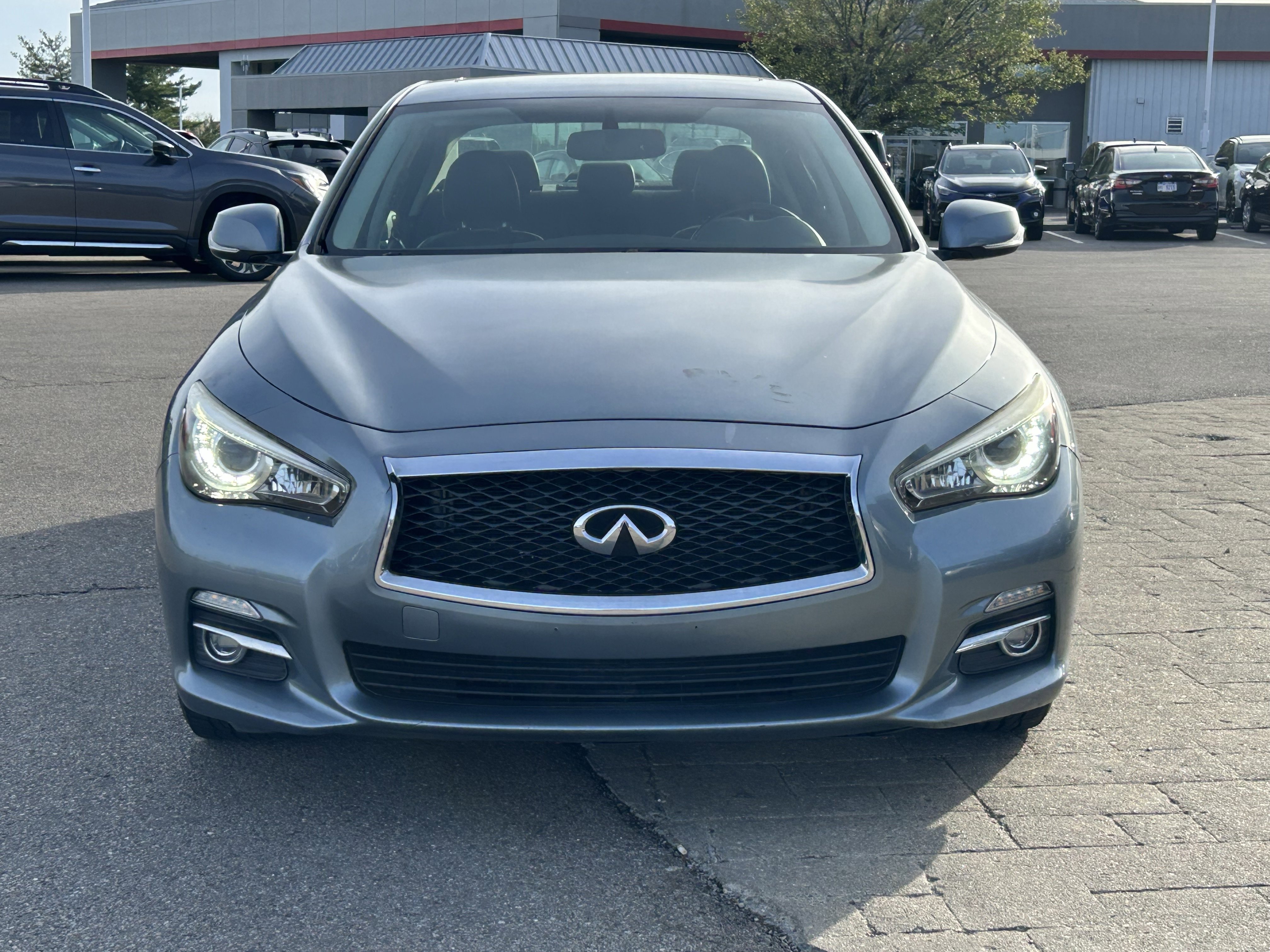 Used 2014 INFINITI Q50 Premium w/ Navigation Package image 2