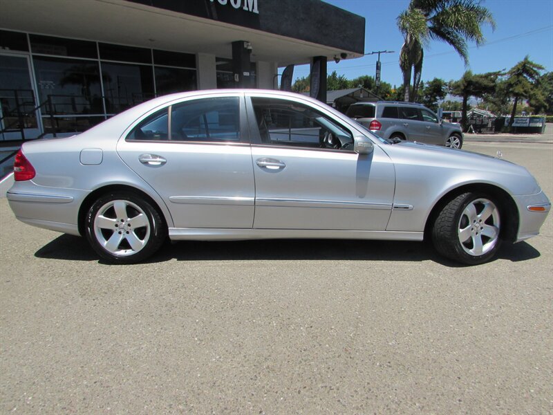 Used 2003 Mercedes-Benz E 500 Sedan image 8