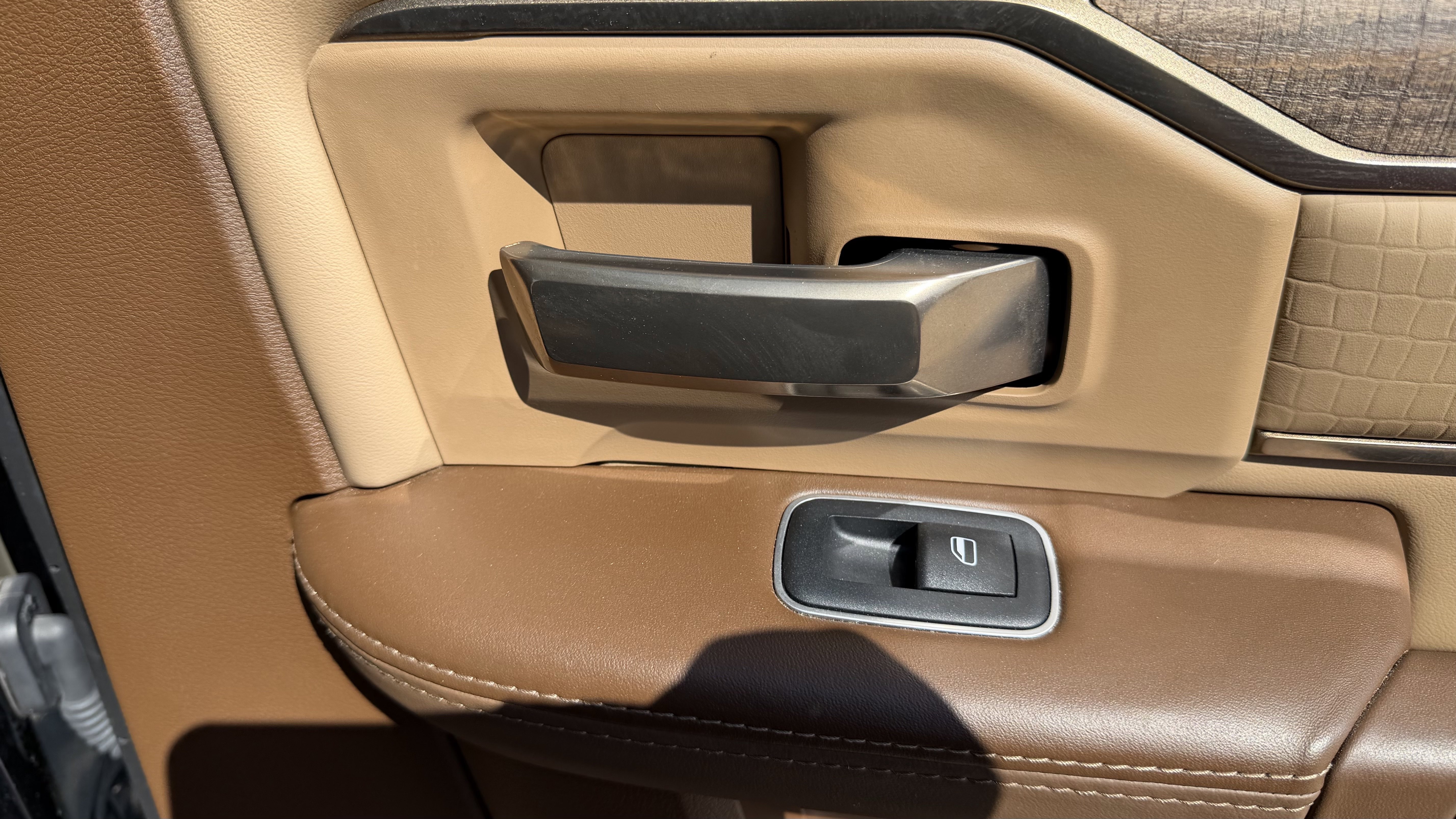 Used 2024 RAM 3500 Limited w/ Safety Group image 47