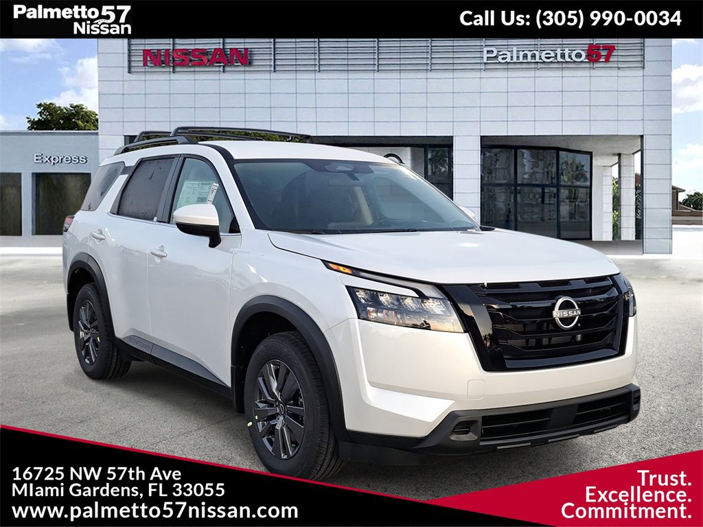 New 2025 Nissan Pathfinder SV w/ Black Appearance Package