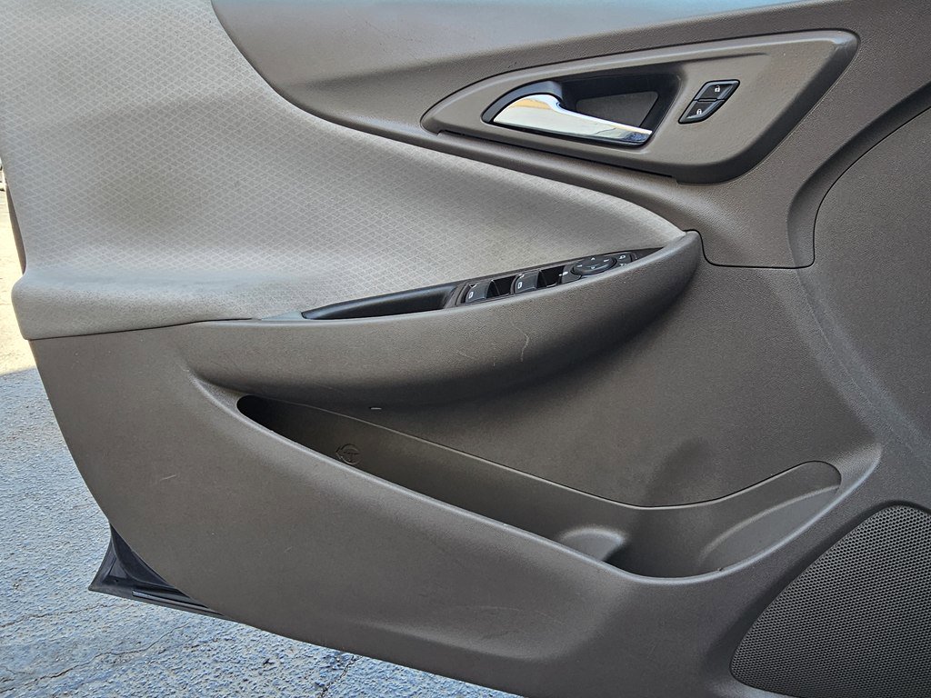 Used 2017 Chevrolet Malibu LS image 40
