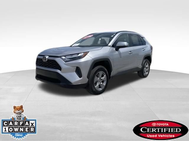 Certified 2025 Toyota RAV4 XLE AWD/4WD image 1