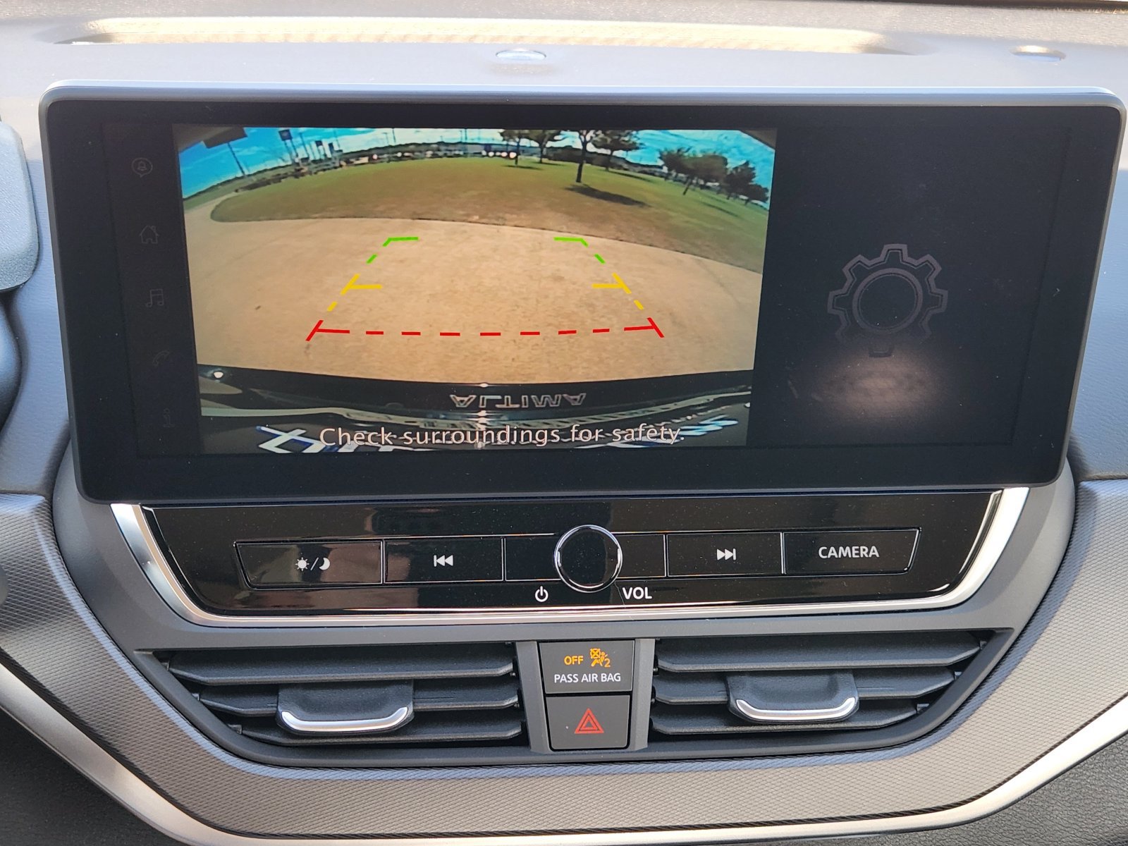 New 2026 Nissan Altima 2.5 SR FWD image 17