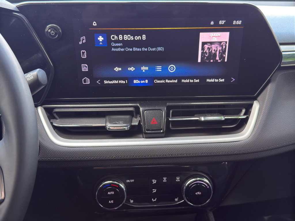 Used 2025 Chevrolet TrailBlazer LT w/ Convenience Package FWD image 22
