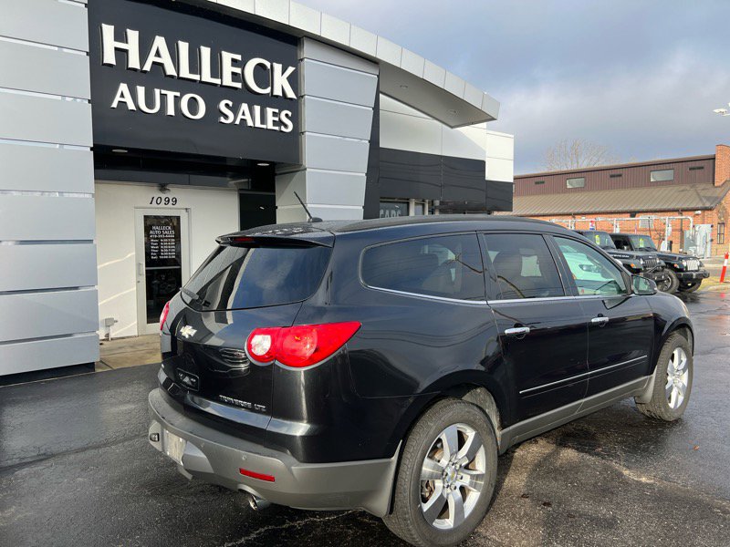 Used 2010 Chevrolet Traverse LTZ image 5
