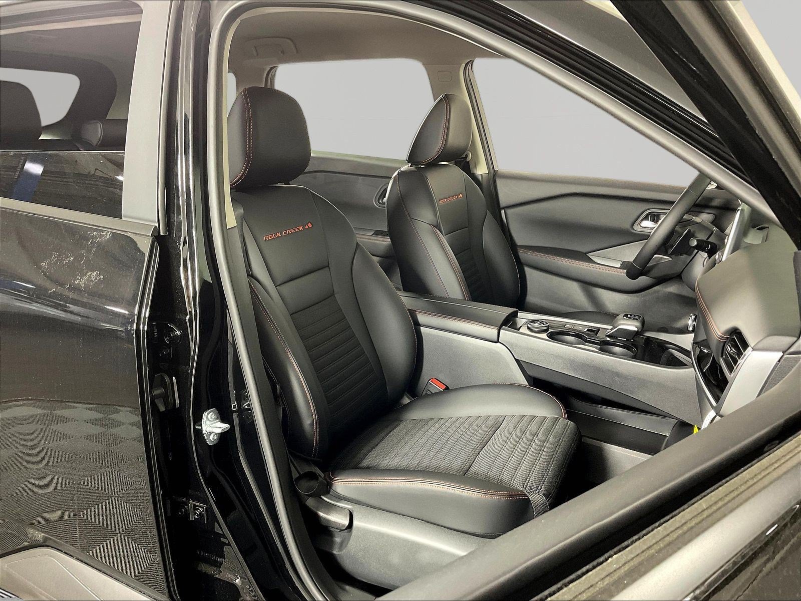 New 2026 Nissan Rogue SV AWD/4WD image 18