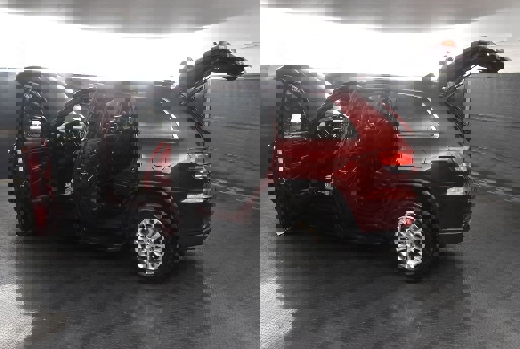 Used 2022 Jeep Grand Cherokee Laredo X image 40