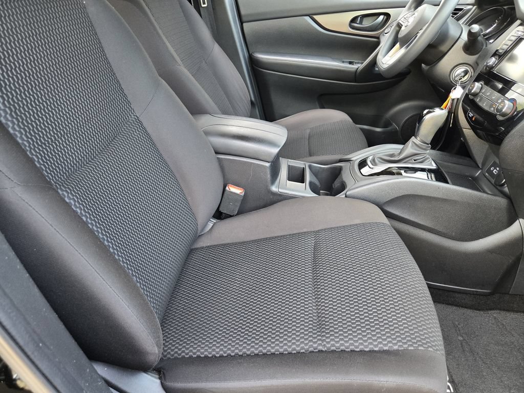 Used 2022 Nissan Rogue Sport S FWD image 9