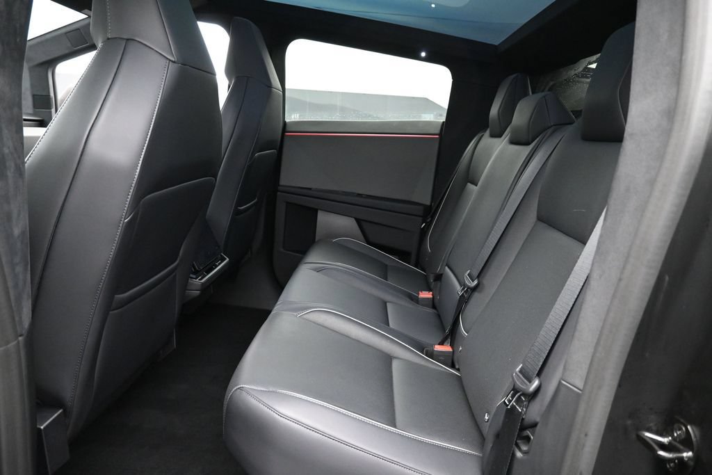 Used 2024 Tesla Cybertruck AWD Crew Cab image 19