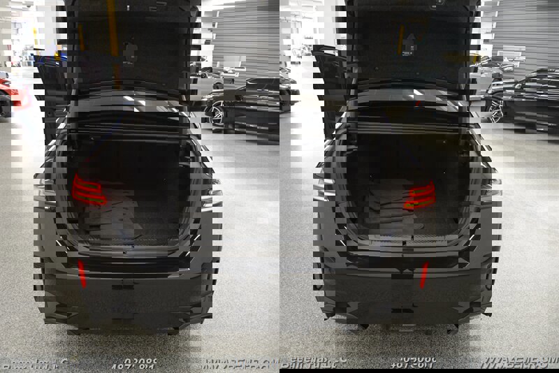 Used 2025 BMW i5 eDrive40i w/ M Sport Package image 41