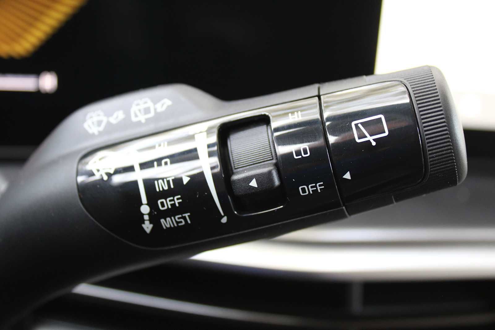 New 2026 Kia Sorento S w/ S Panoramic Sunroof Package FWD image 28