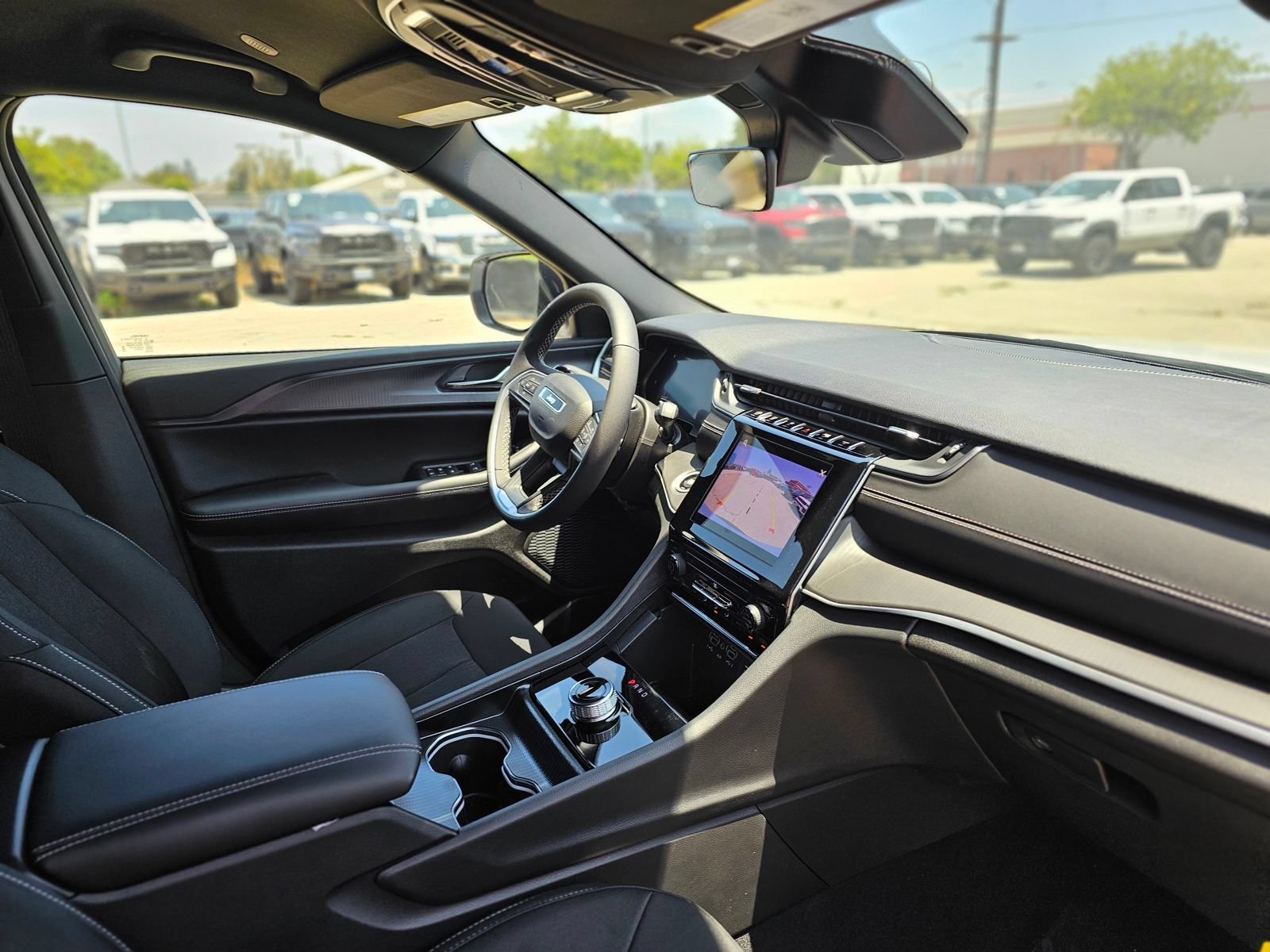 New 2026 Jeep Grand Cherokee L Laredo RWD image 28