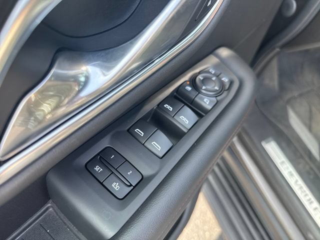 Used 2021 Chevrolet Tahoe RST w/ Luxury Package AWD/4WD image 13