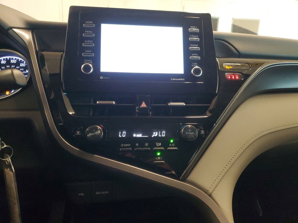 Certified 2022 Toyota Camry LE image 24