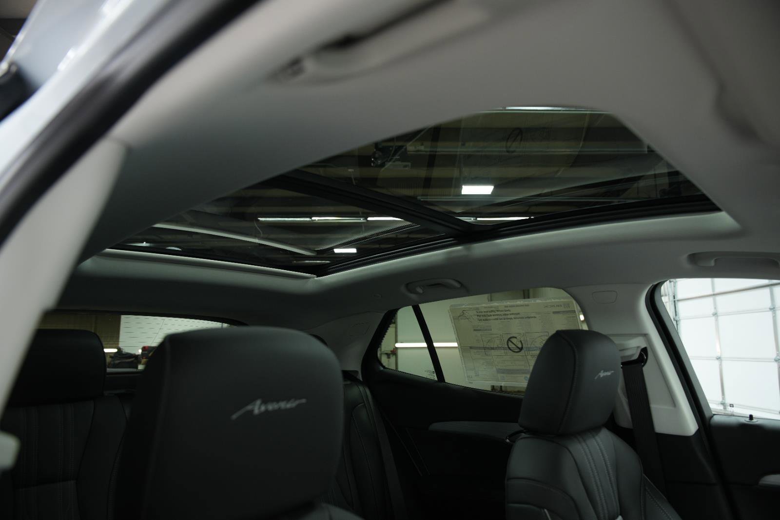 New 2026 Buick Envision Avenir image 20