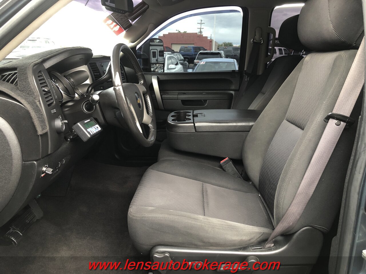 Used 2010 Chevrolet Silverado 2500 LT w/ Interior Plus Package AWD/4WD image 12