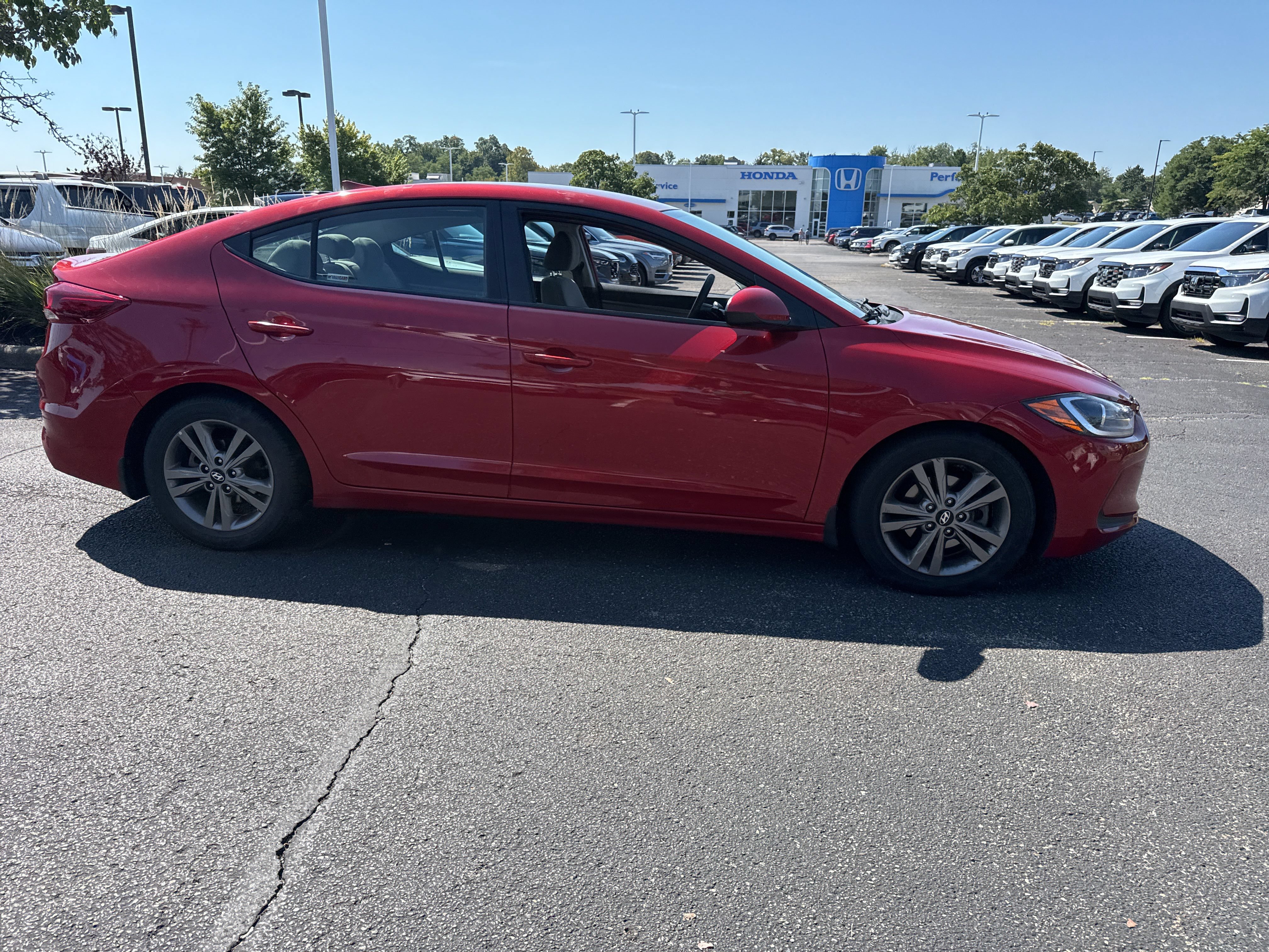 Used 2018 Hyundai Elantra SEL w/ Cargo Package FWD image 14
