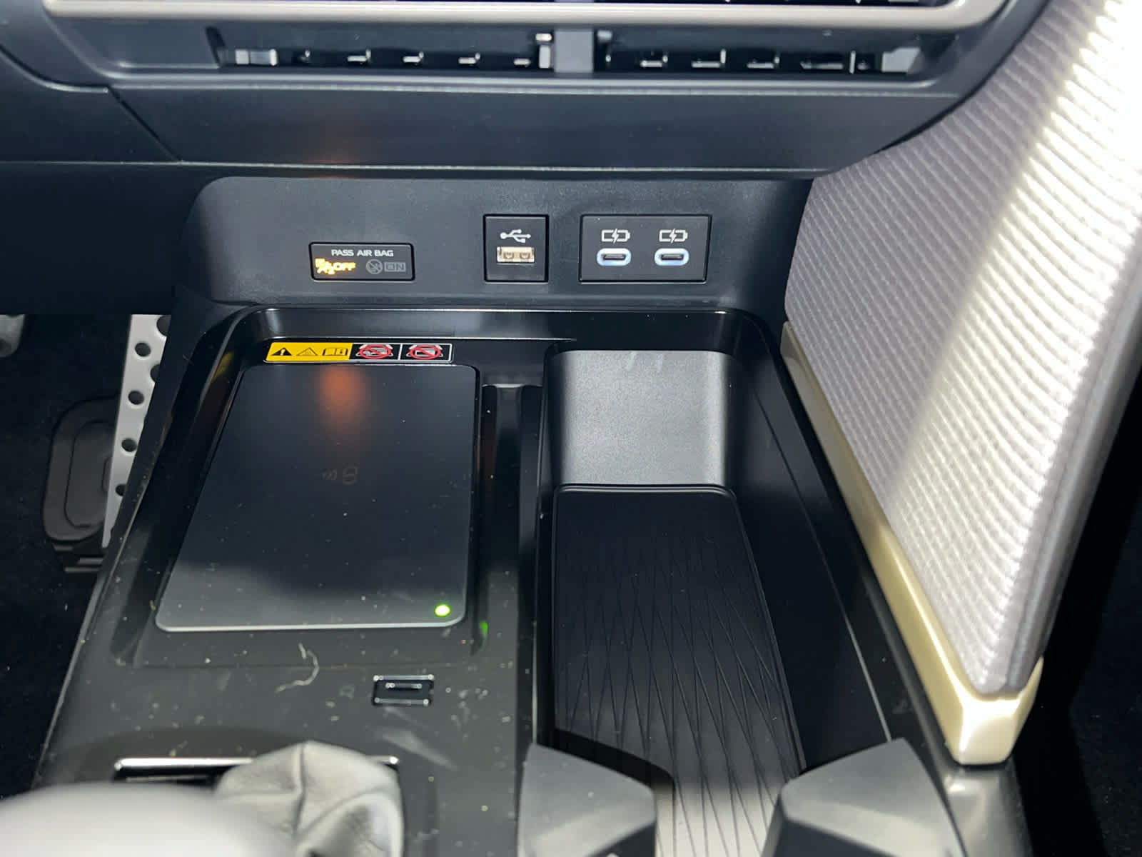 New 2026 Toyota Camry SE w/ Convenience Package FWD image 20