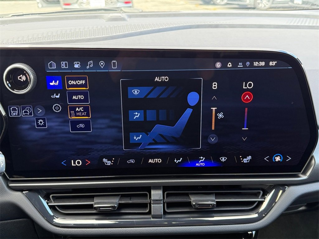 New 2026 Chevrolet Equinox EV RS image 17