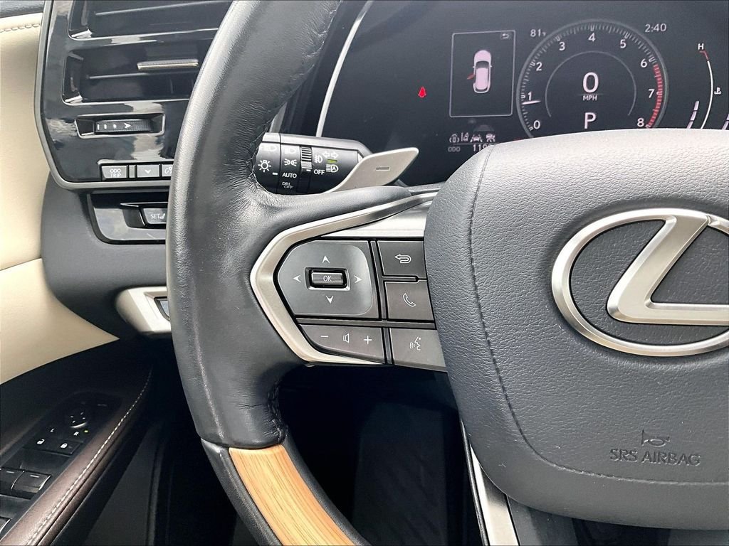 Used 2023 Lexus RX 350 Premium w/ Accessory Package AWD/4WD image 23