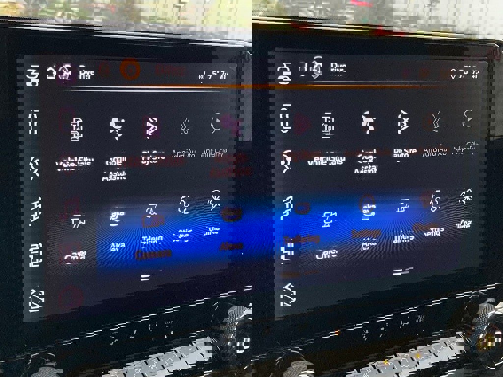 Used 2024 Chevrolet Colorado LT w/ LT Convenience Package image 22