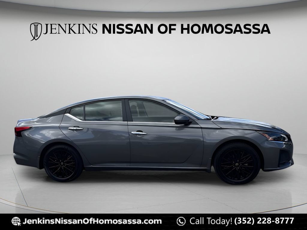 New 2025 Nissan Altima 2.5 SV w/ SV Special Edition Package FWD image 2