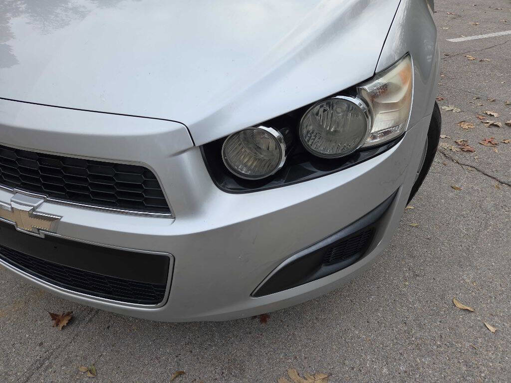 Used 2016 Chevrolet Sonic LT image 11