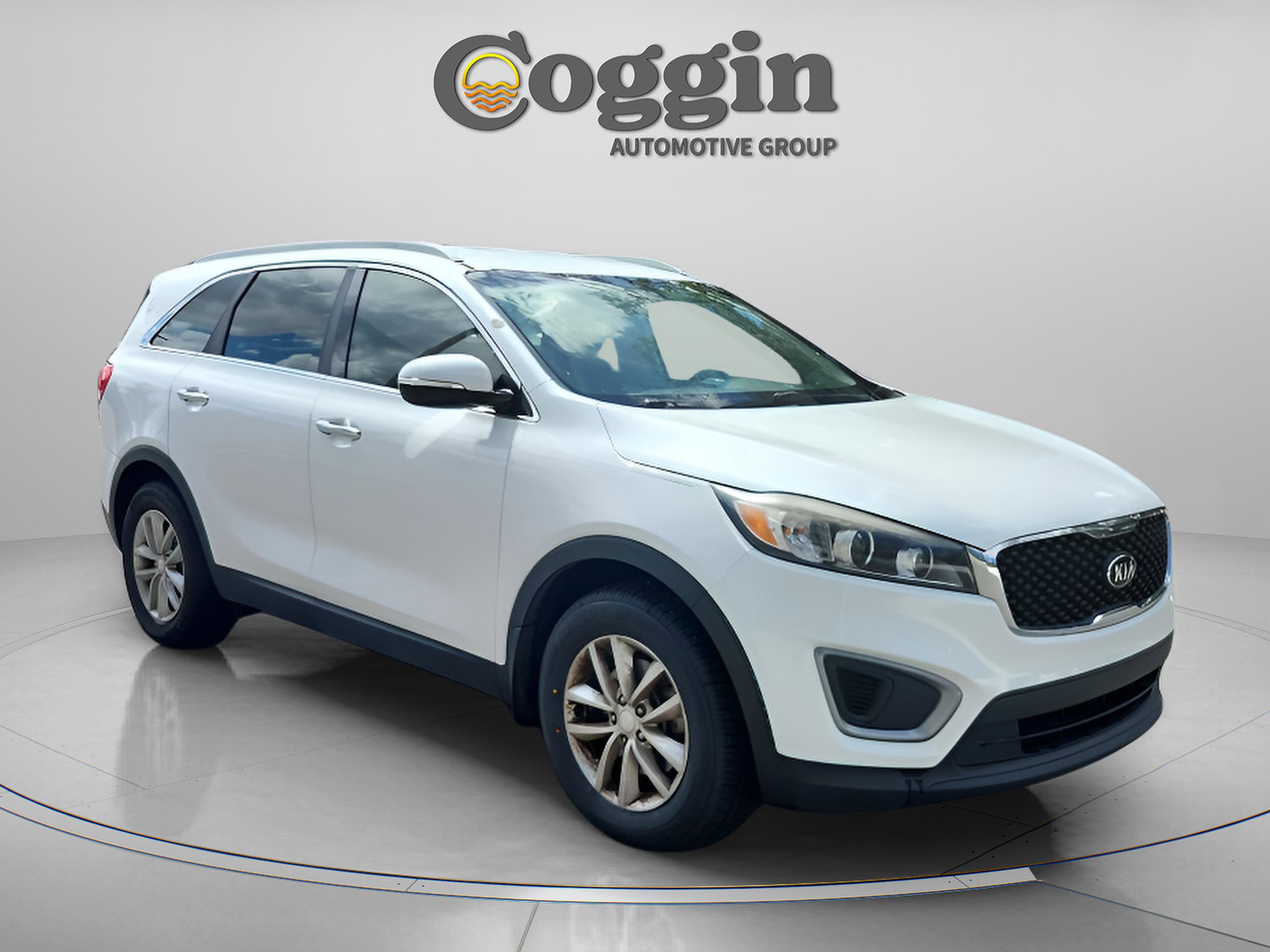 Used 2016 Kia Sorento LX w/ LX Convenience Package image 8